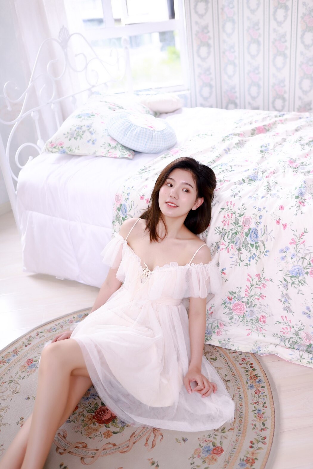 YiTuYu艺图语 Vol.2357 Zha Mian Bi Mu Yu