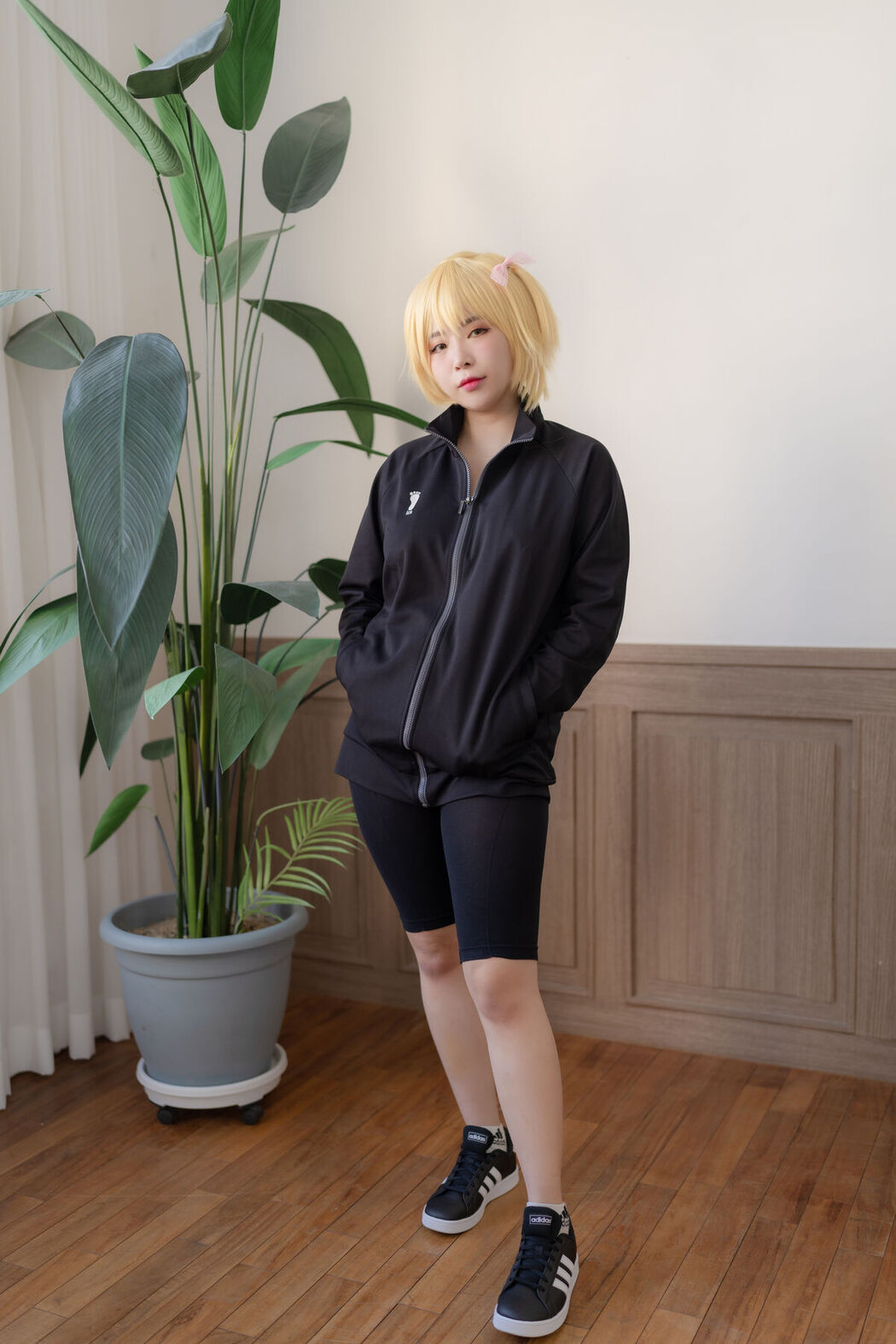 Yuna 유나 – Yachi