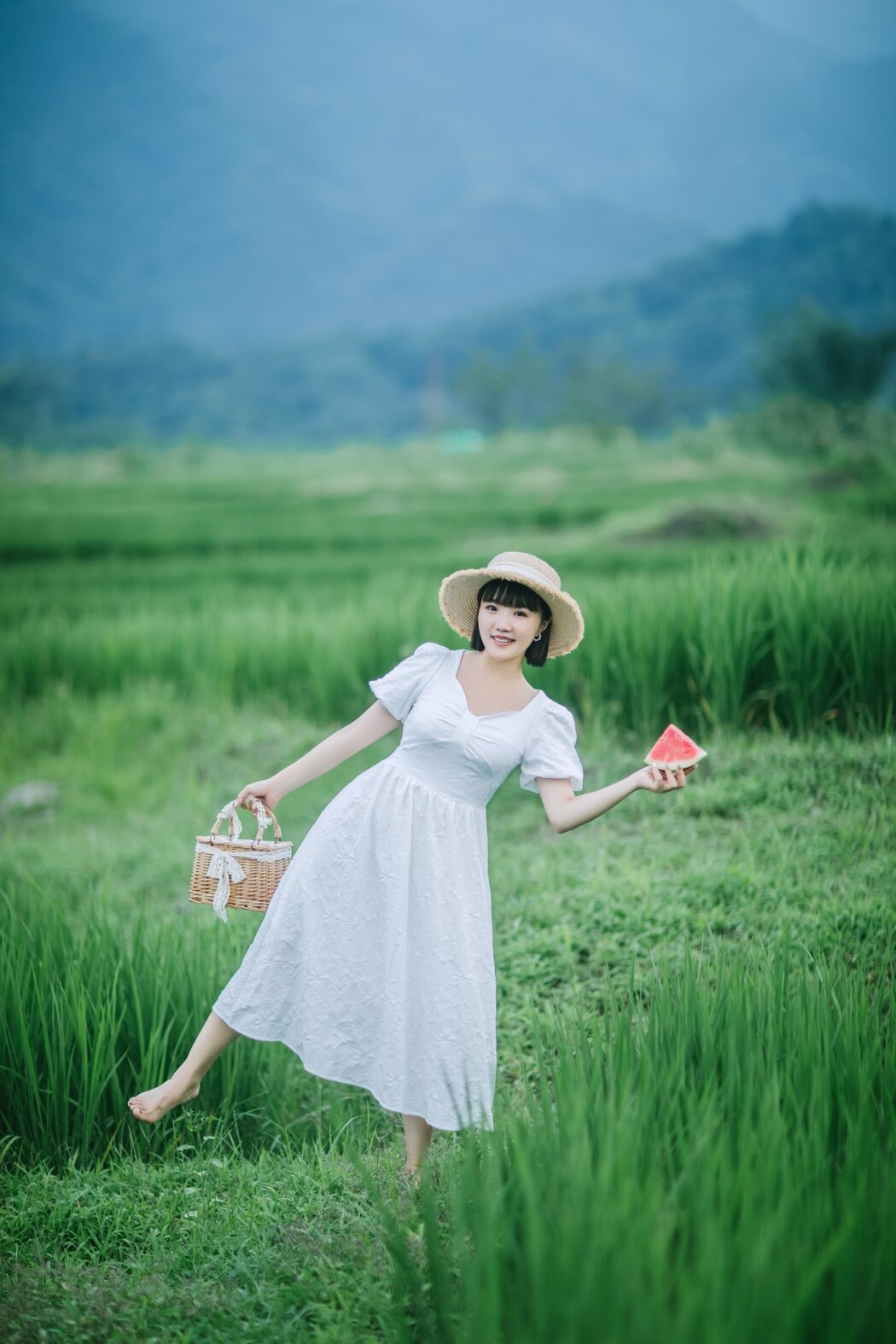 YiTuYu艺图语 Vol.2318 Dong Qin