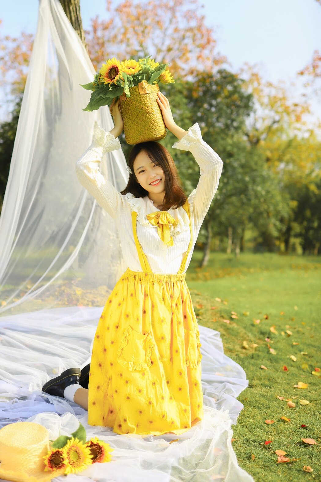 YiTuYu艺图语 Vol.2340 Qian Qian