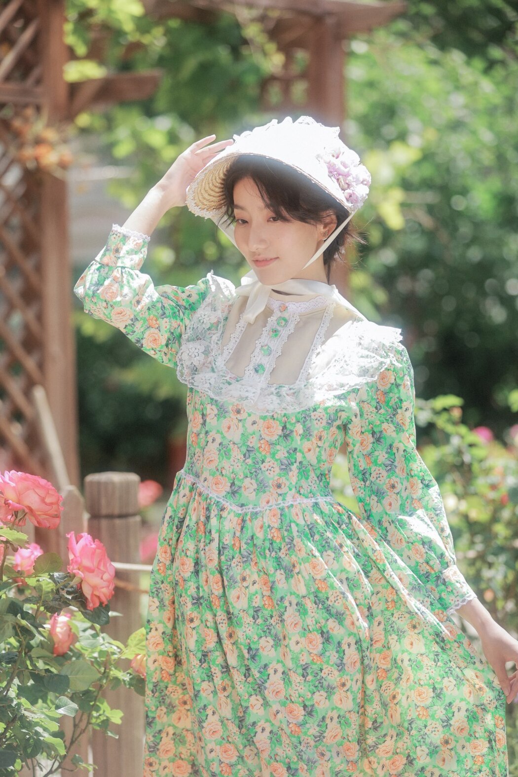 YiTuYu艺图语 Vol.2360 Xiao Meng Ai Chi Rou xm