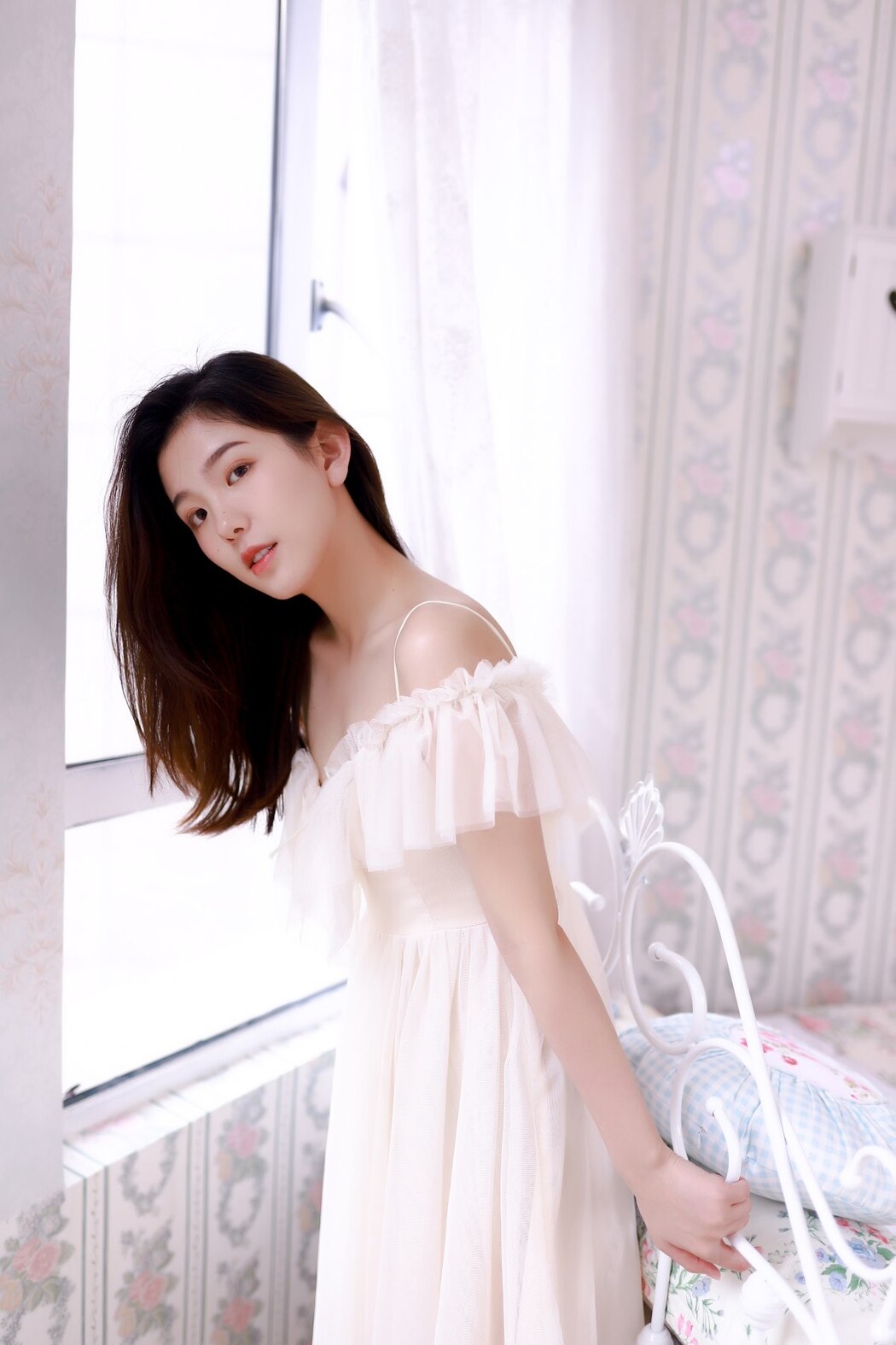 YiTuYu艺图语 Vol.2357 Zha Mian Bi Mu Yu