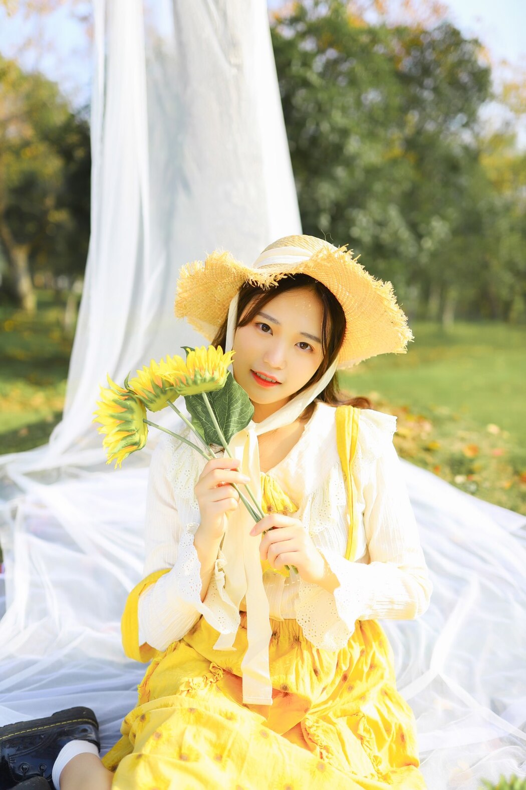 YiTuYu艺图语 Vol.2340 Qian Qian