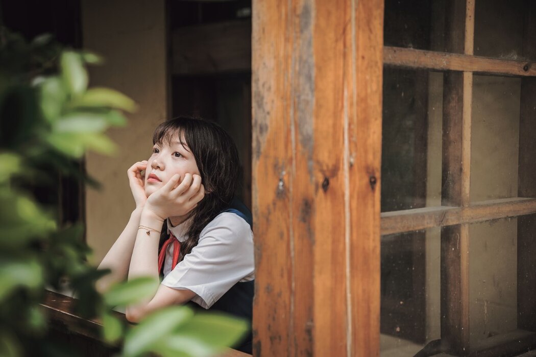 YiTuYu艺图语 Vol.2351 Nai Xiao Bai Shi Jin Yu