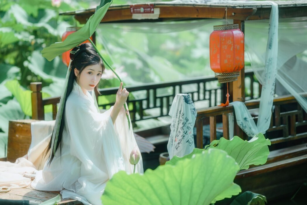 YiTuYu艺图语 Vol.2308 Mo Mo