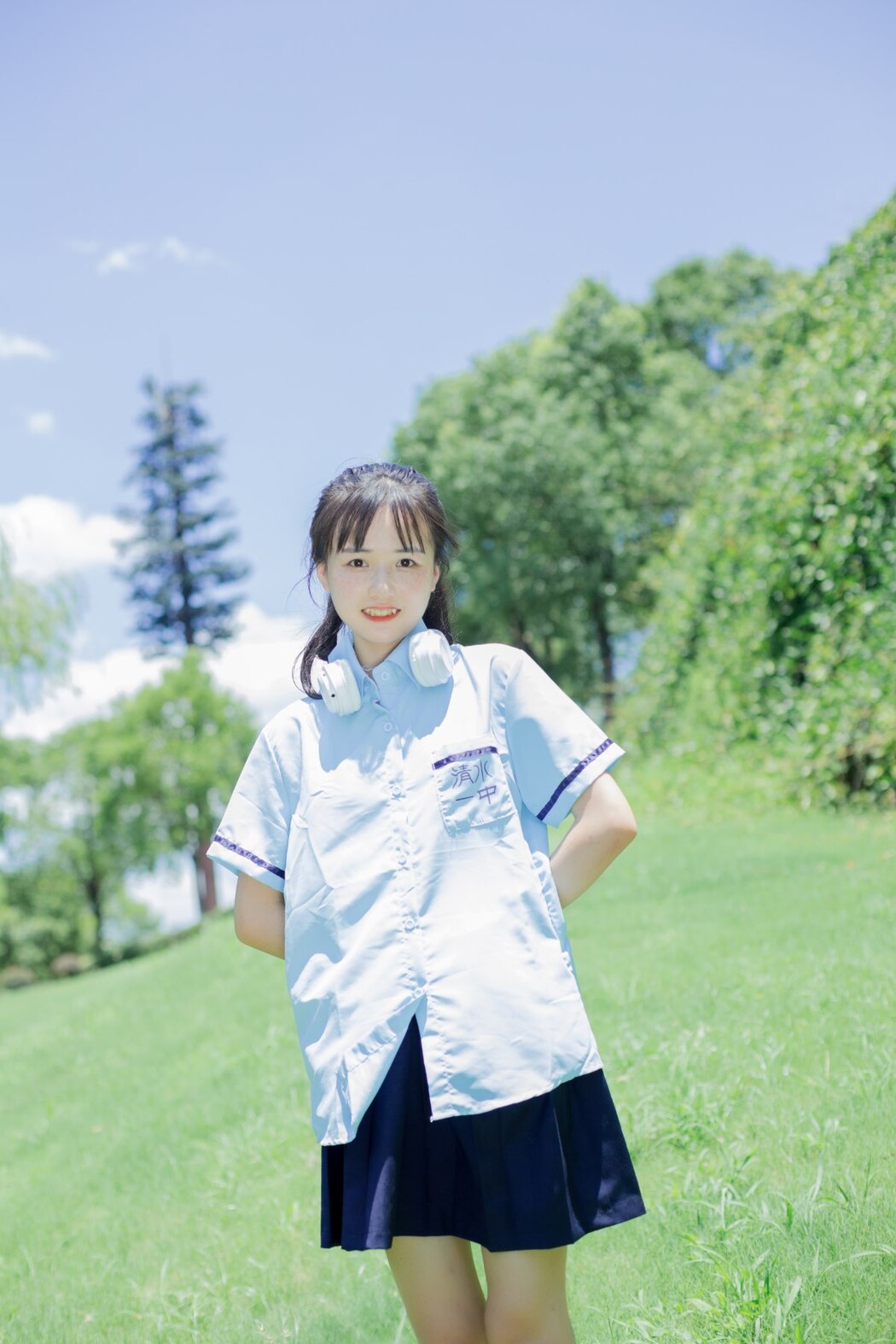 YiTuYu艺图语 Vol.2305 Xiao Yi Mei Mei Cute
