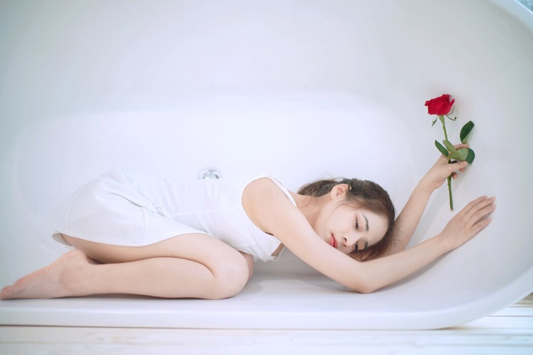 YiTuYu艺图语 Vol.2394 Ke Ai Wen Quan Dan