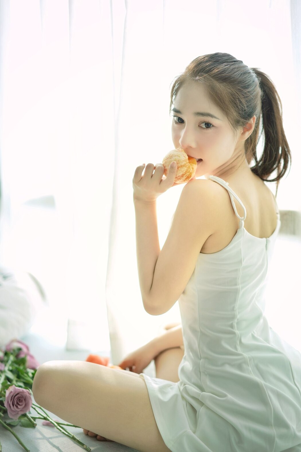 YiTuYu艺图语 Vol.2394 Ke Ai Wen Quan Dan