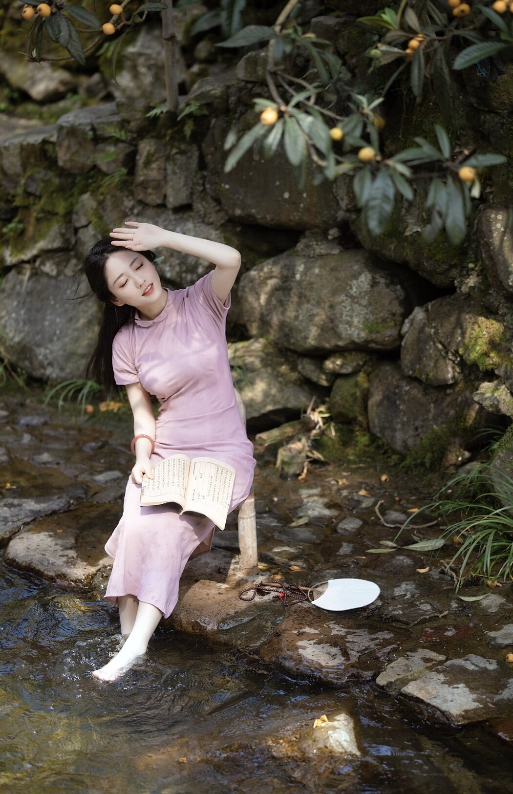YiTuYu艺图语 Vol.2332 Xiao Wen Nuan Xiang Yao Ge Da Tai Yang