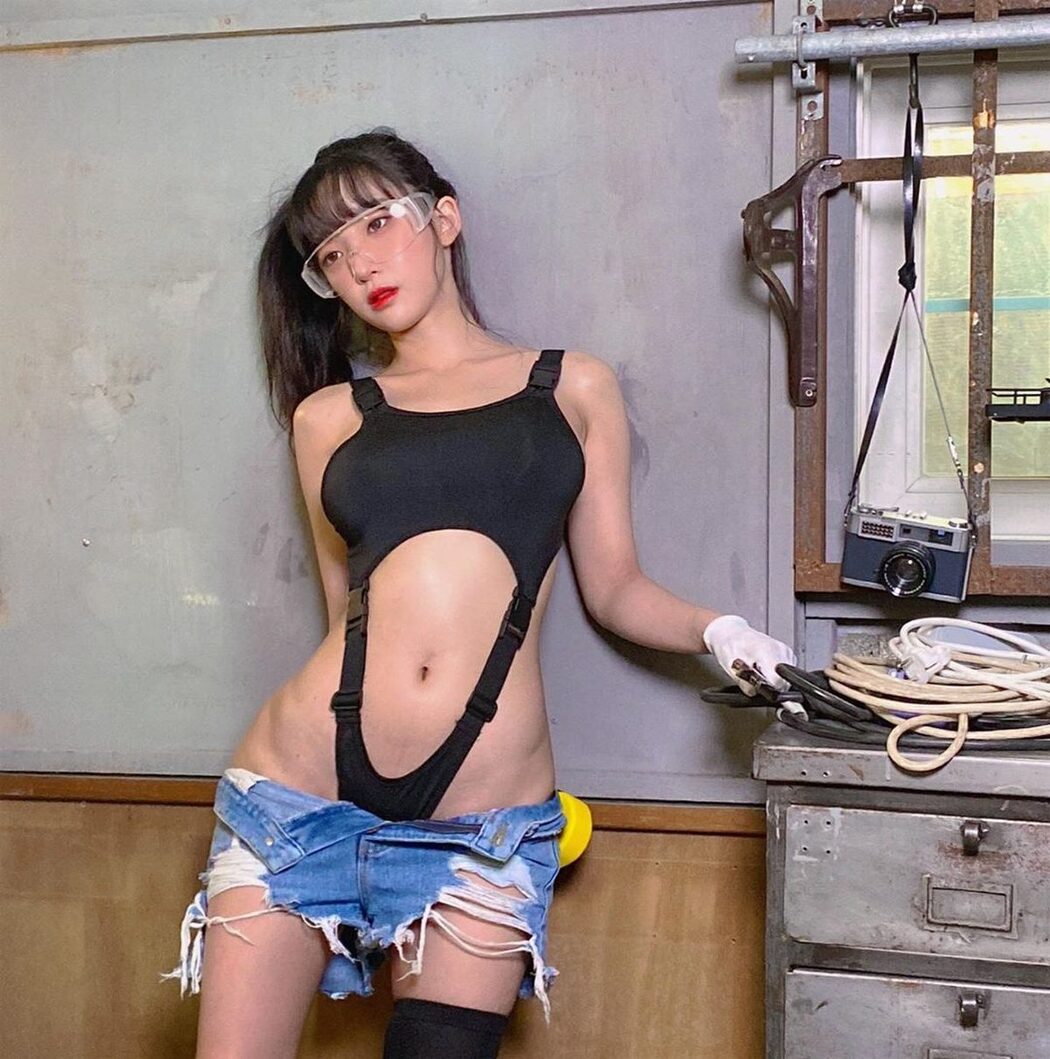 Kang In-kyung 강인경 Collection F