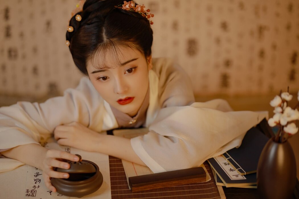 YiTuYu艺图语 Vol.2335 Wan Zi Marukoo
