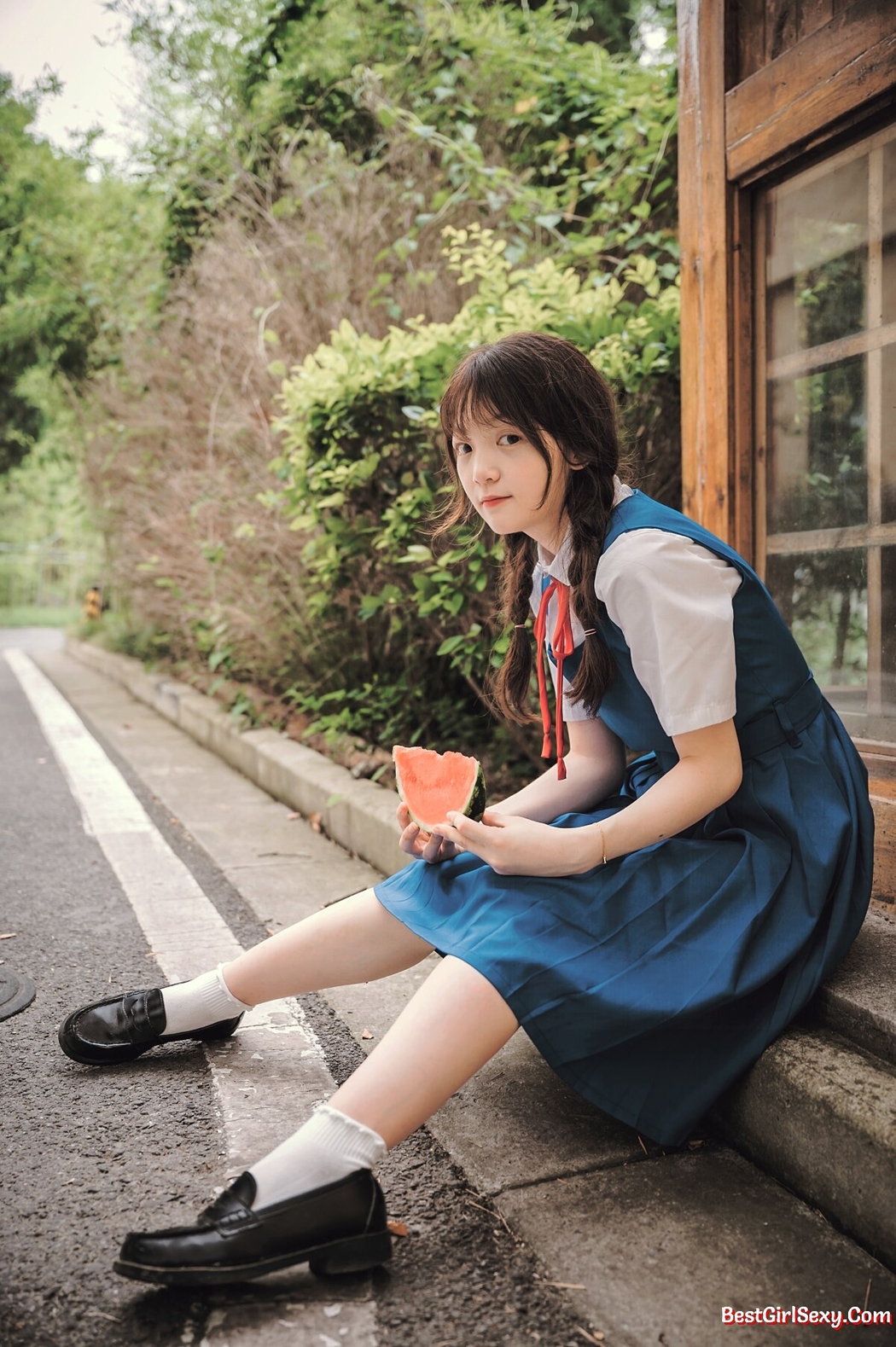 YiTuYu艺图语 Vol.2351 Nai Xiao Bai Shi Jin Yu