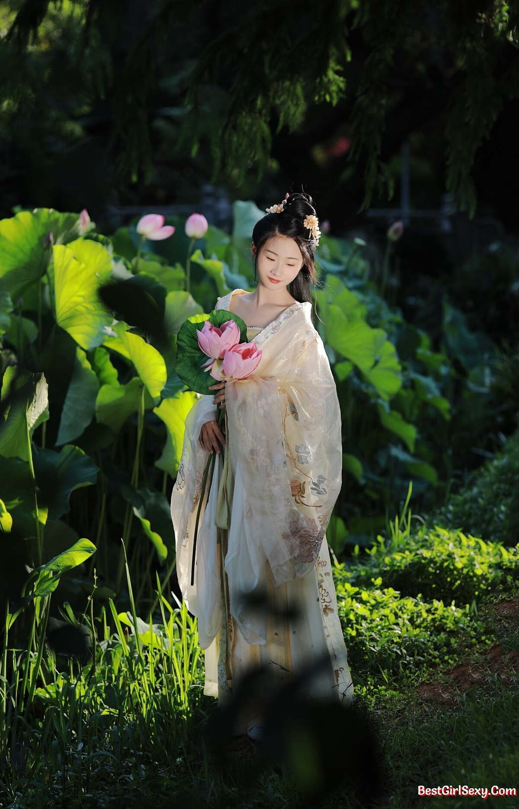 YiTuYu艺图语 Vol.2339 Y