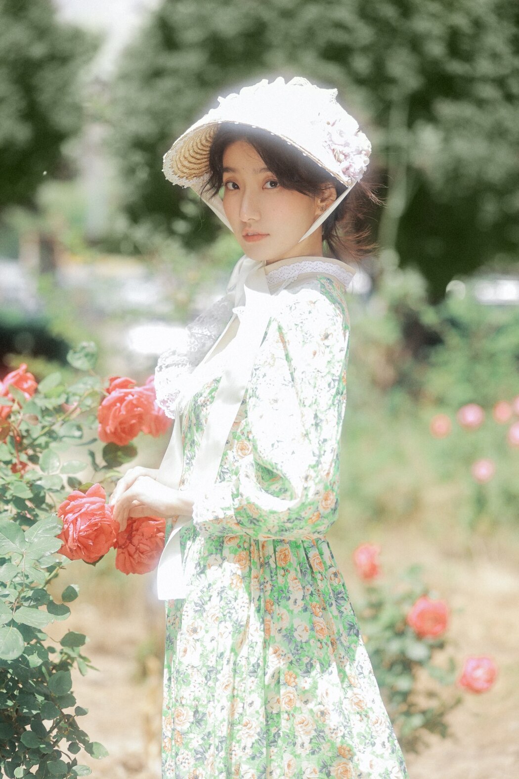 YiTuYu艺图语 Vol.2360 Xiao Meng Ai Chi Rou xm