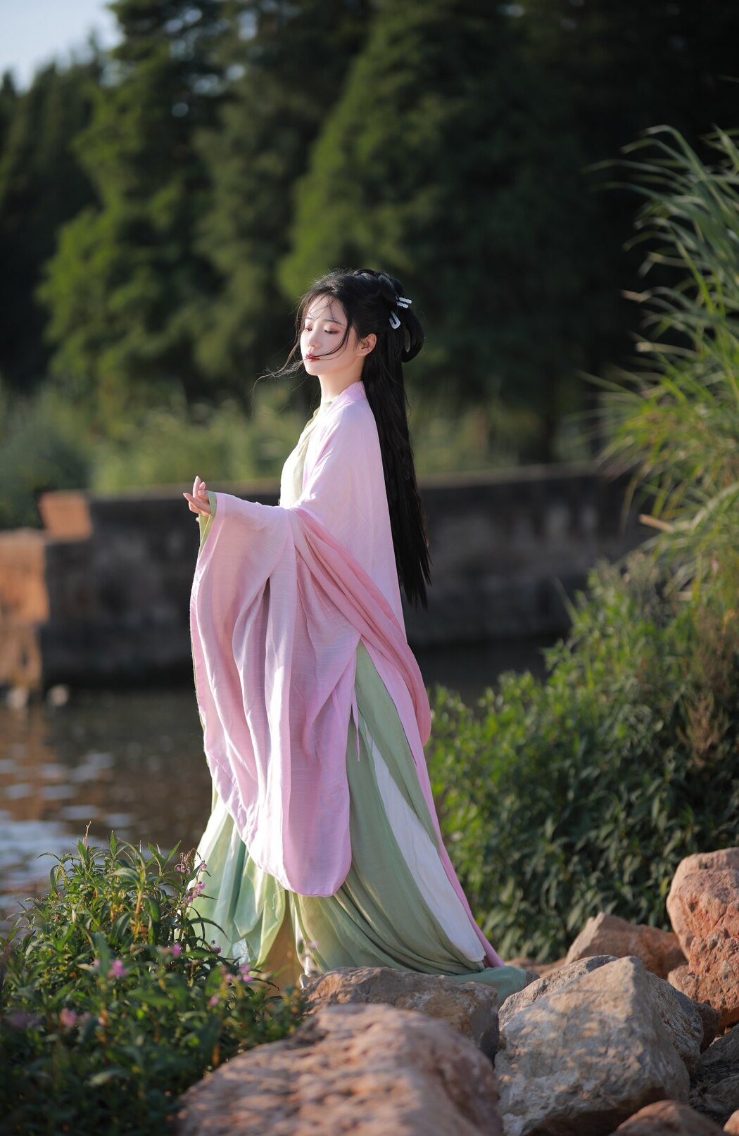 YiTuYu艺图语 Vol.2365 Luo Hua Ren Du Li