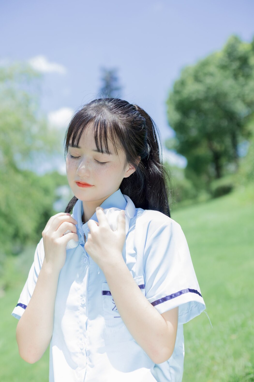 YiTuYu艺图语 Vol.2305 Xiao Yi Mei Mei Cute