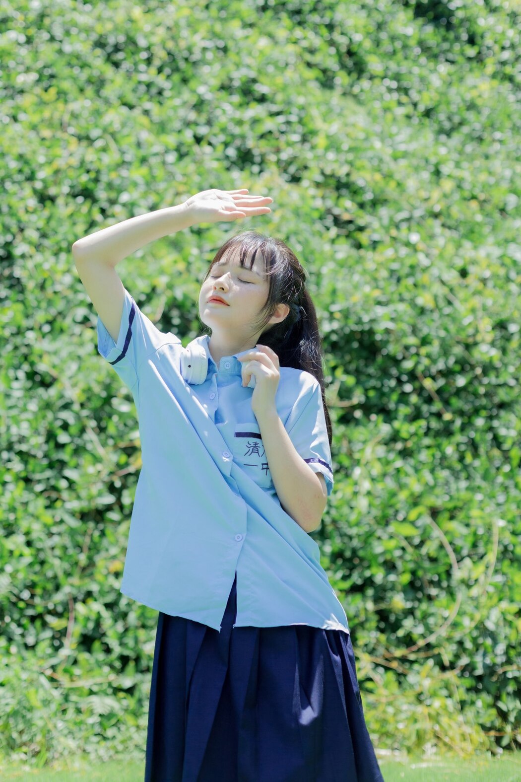 YiTuYu艺图语 Vol.2305 Xiao Yi Mei Mei Cute