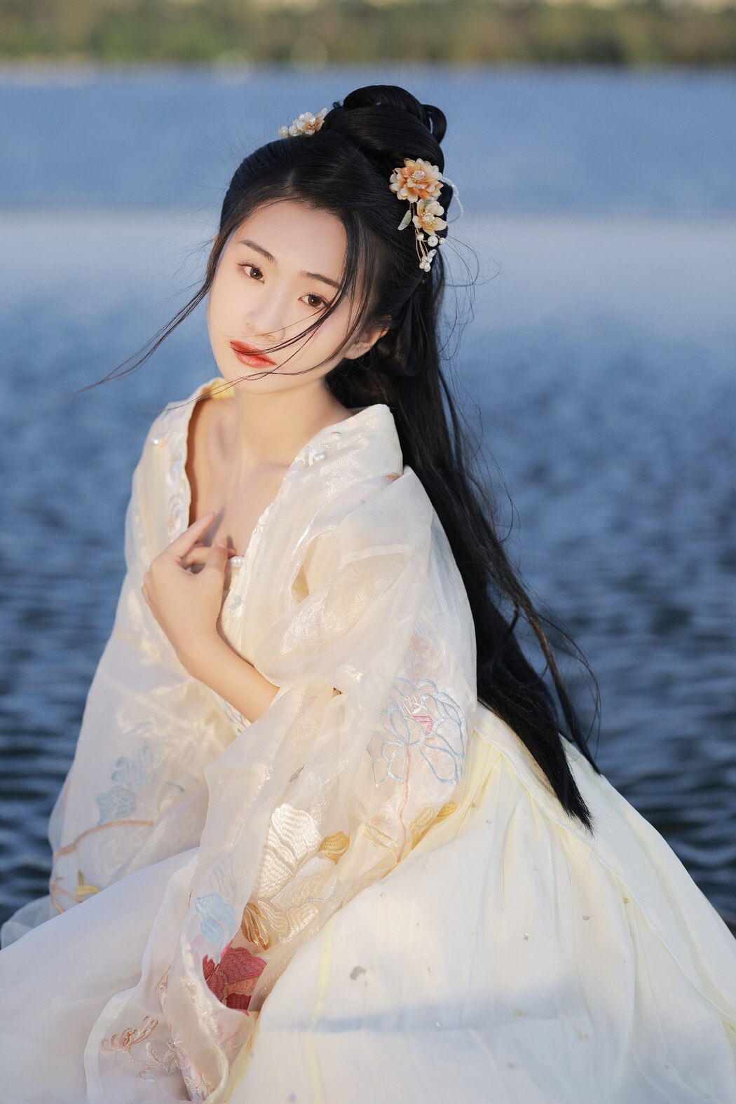 YiTuYu艺图语 Vol.2339 Y