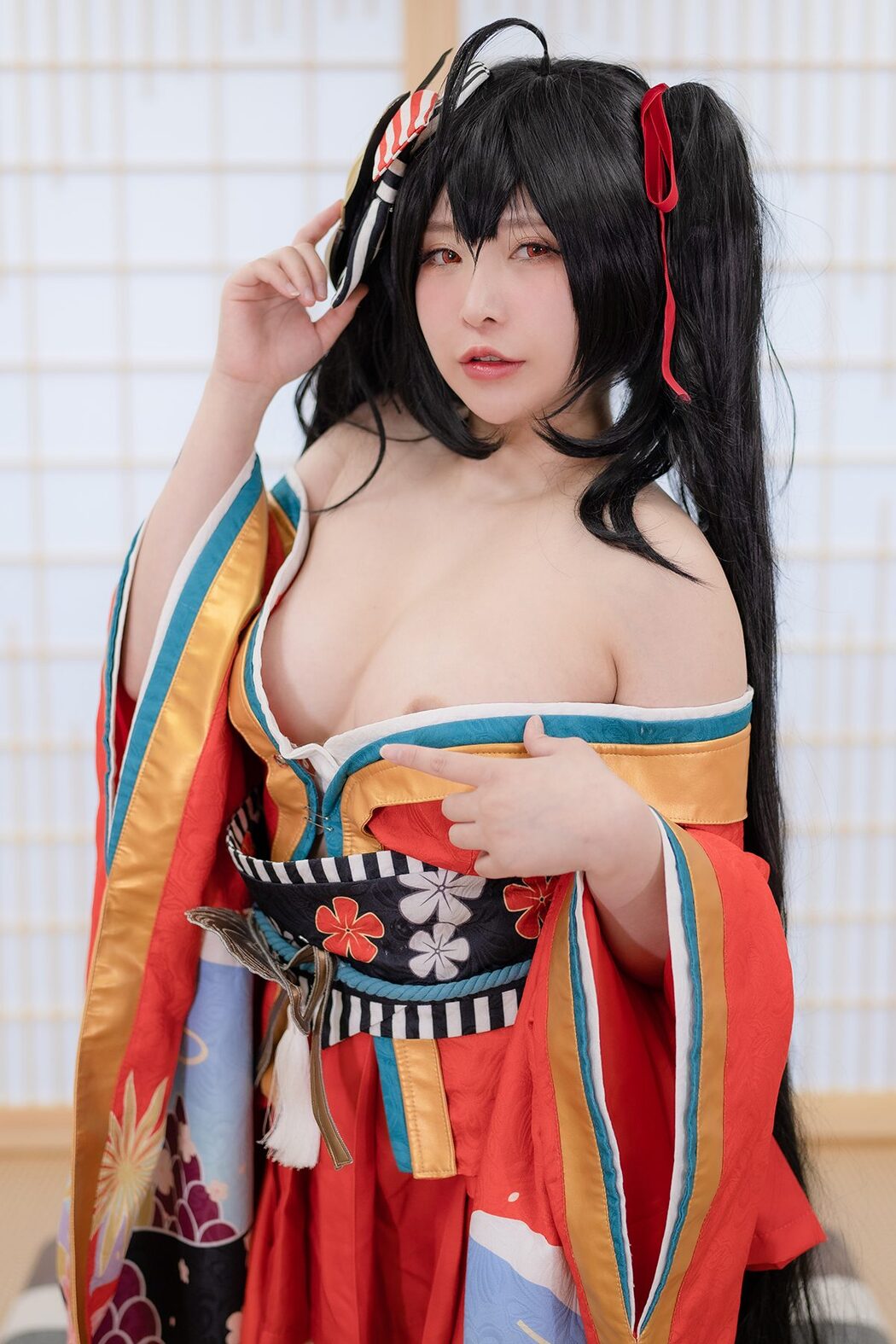 Yuna 유나 – Vol.8 AzurLane IJN Taihou Cover Photo