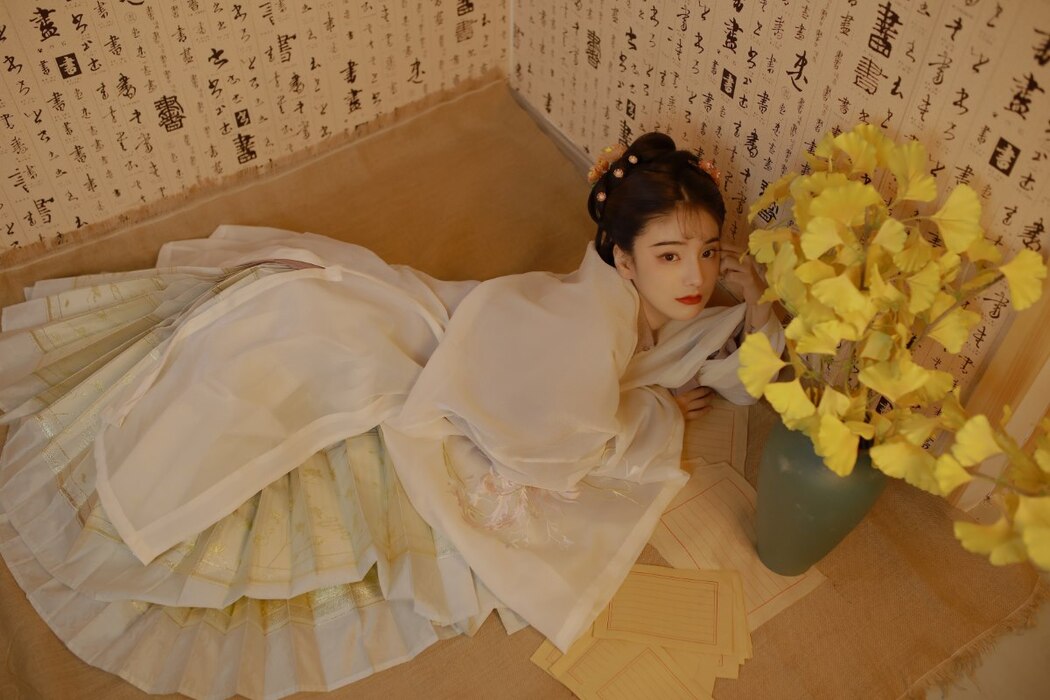 YiTuYu艺图语 Vol.2335 Wan Zi Marukoo