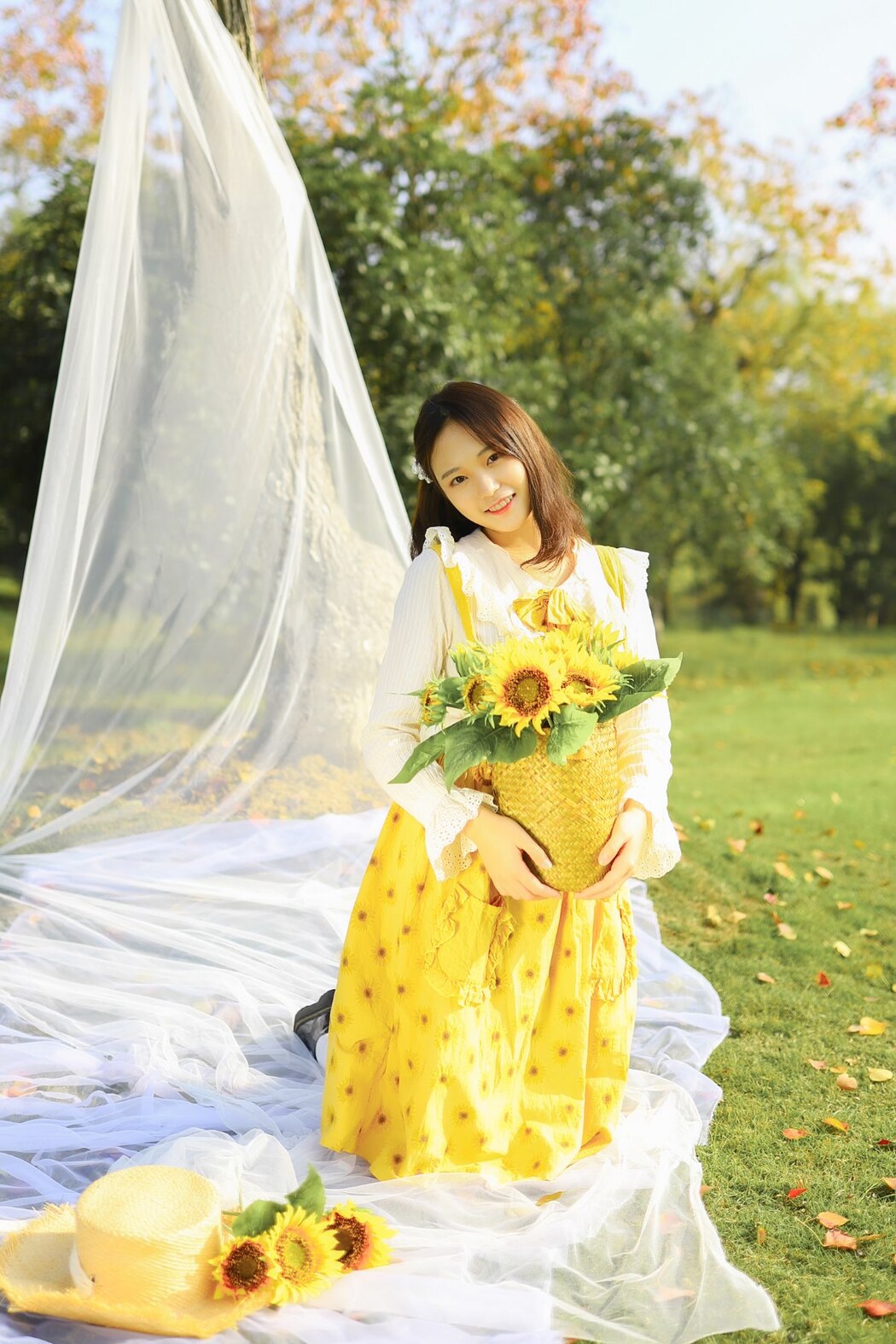 YiTuYu艺图语 Vol.2340 Qian Qian