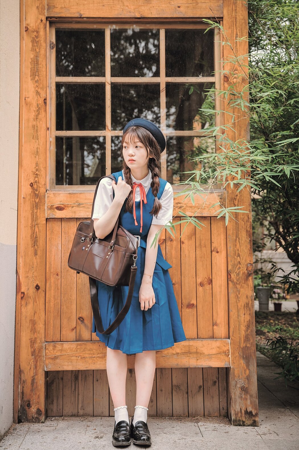 YiTuYu艺图语 Vol.2351 Nai Xiao Bai Shi Jin Yu