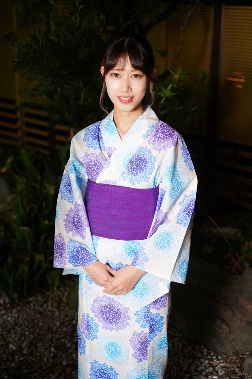 Digital Photo Book Mika Matsumoto 松本みか – Smile Love Giri Giri Idol Club B