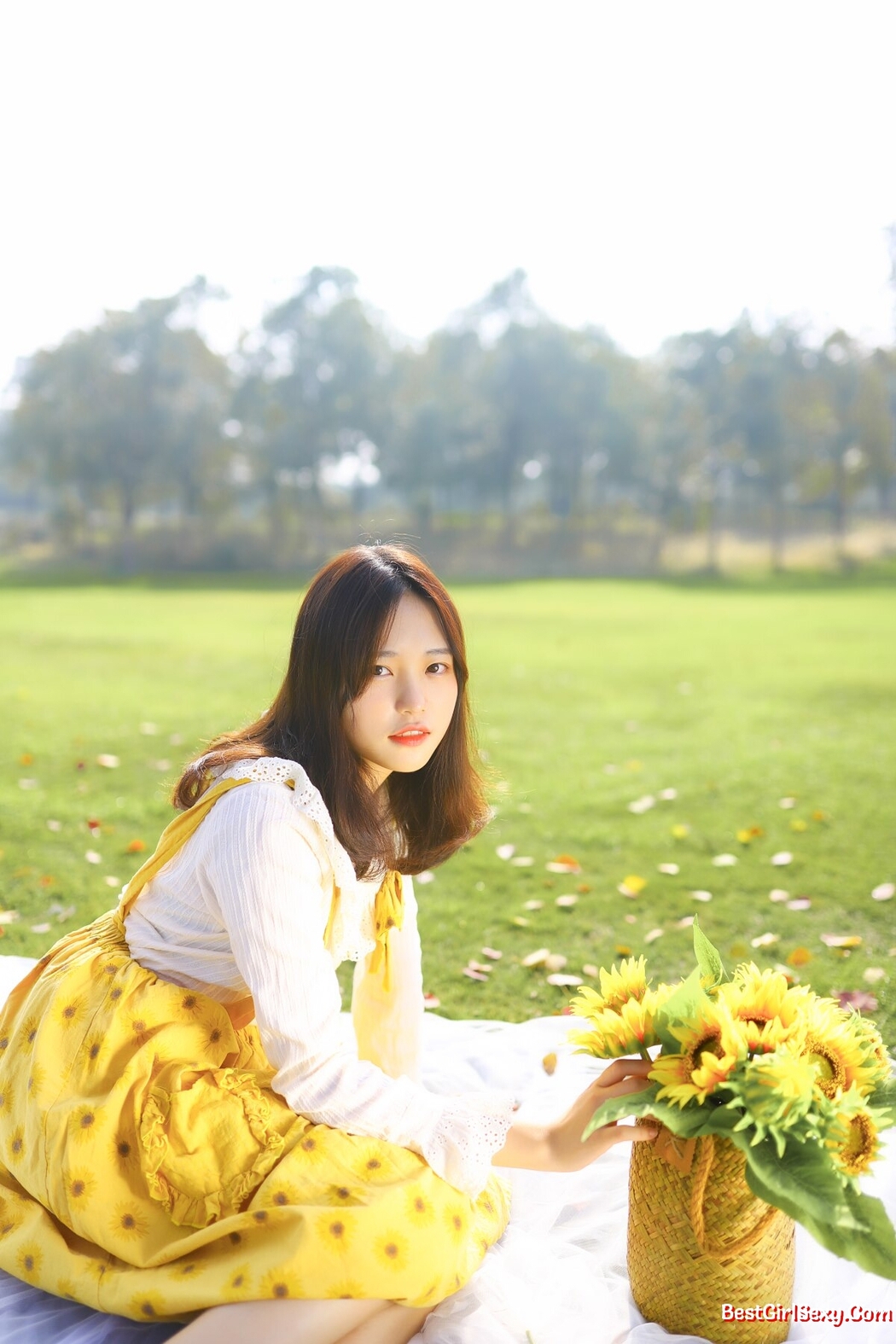 YiTuYu艺图语 Vol.2340 Qian Qian