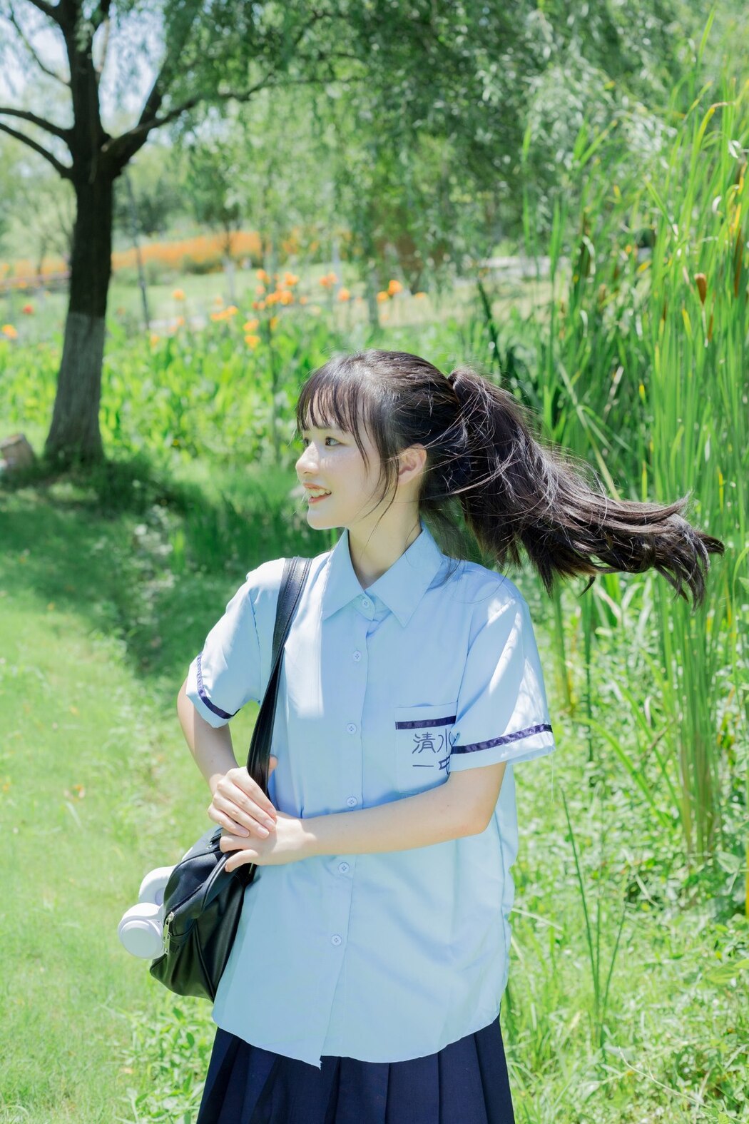 YiTuYu艺图语 Vol.2305 Xiao Yi Mei Mei Cute