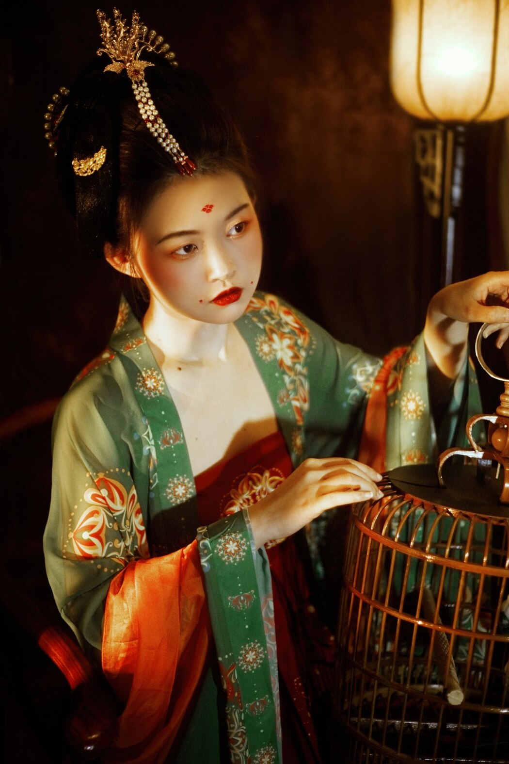 YiTuYu艺图语 Vol.2382 A Jiu