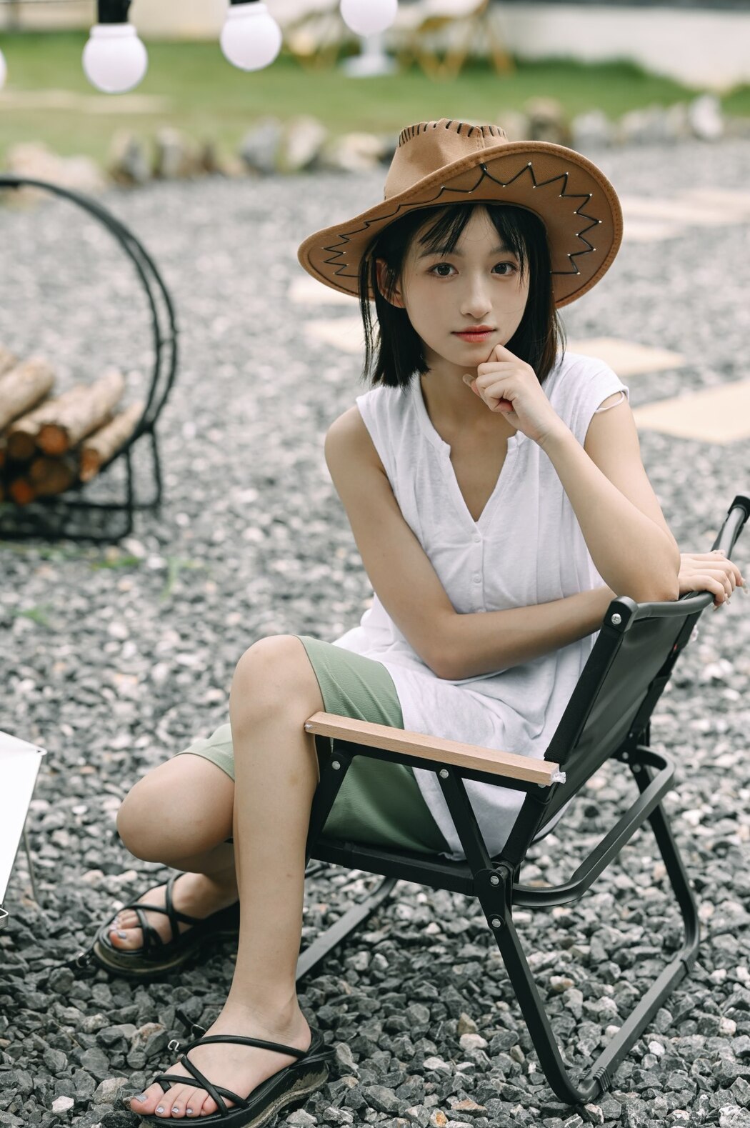 YiTuYu艺图语 Vol.2376 Yu Er
