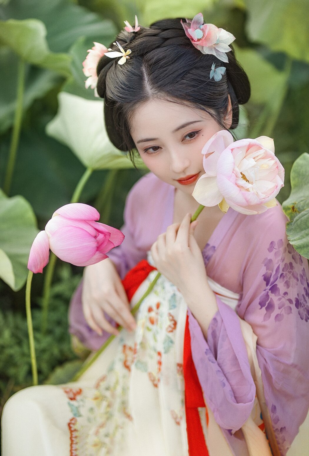 YiTuYu艺图语 Vol.2368 Cai He