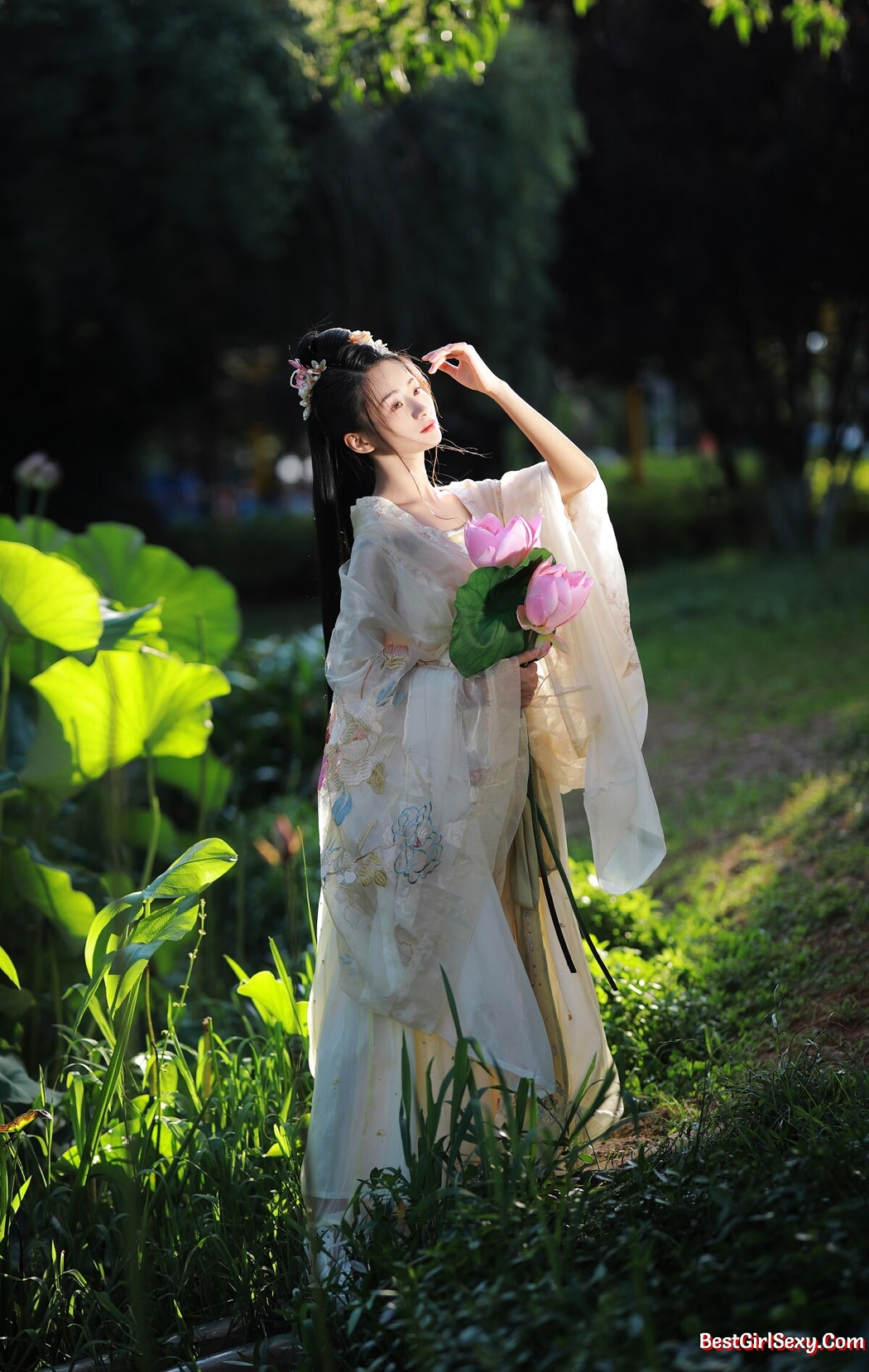 YiTuYu艺图语 Vol.2339 Y