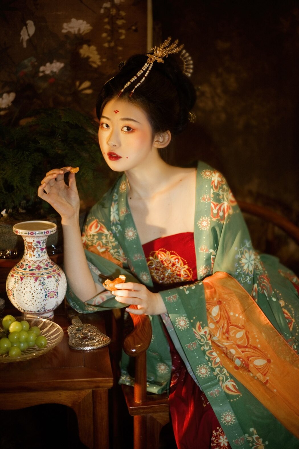 YiTuYu艺图语 Vol.2382 A Jiu