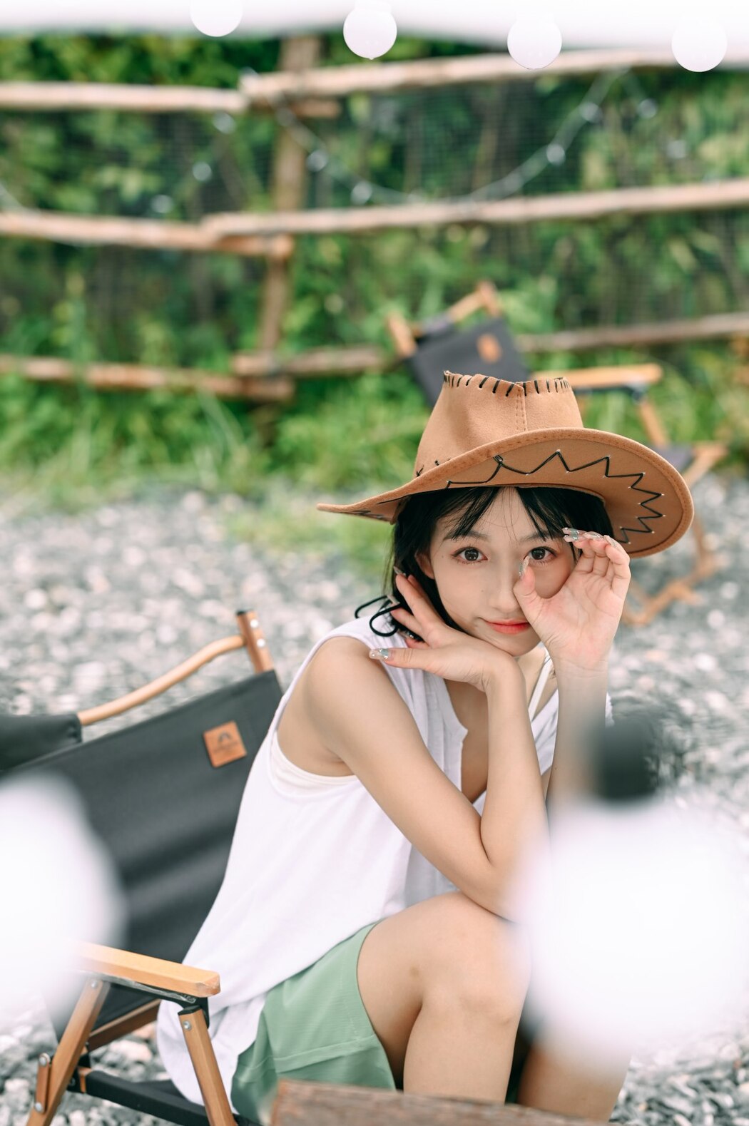 YiTuYu艺图语 Vol.2376 Yu Er