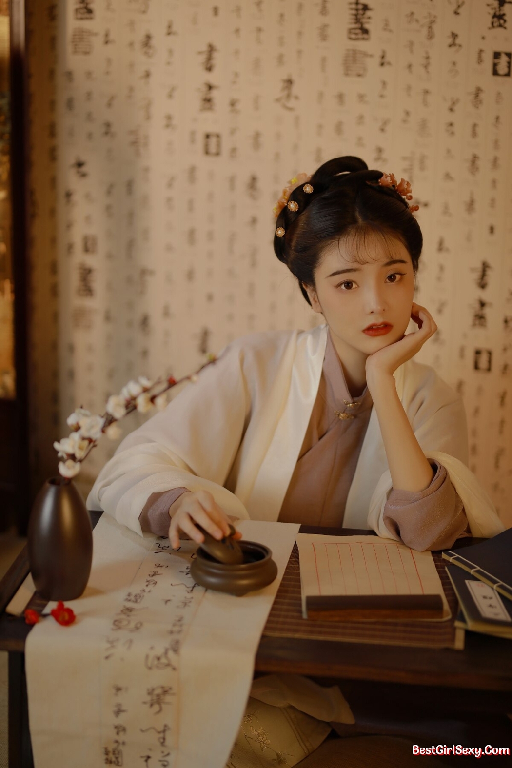 YiTuYu艺图语 Vol.2335 Wan Zi Marukoo