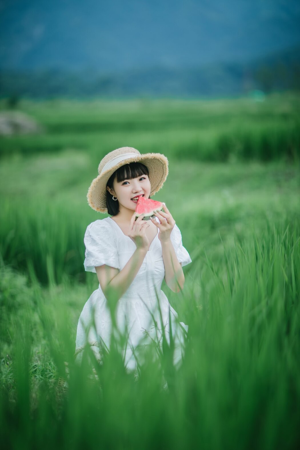 YiTuYu艺图语 Vol.2318 Dong Qin