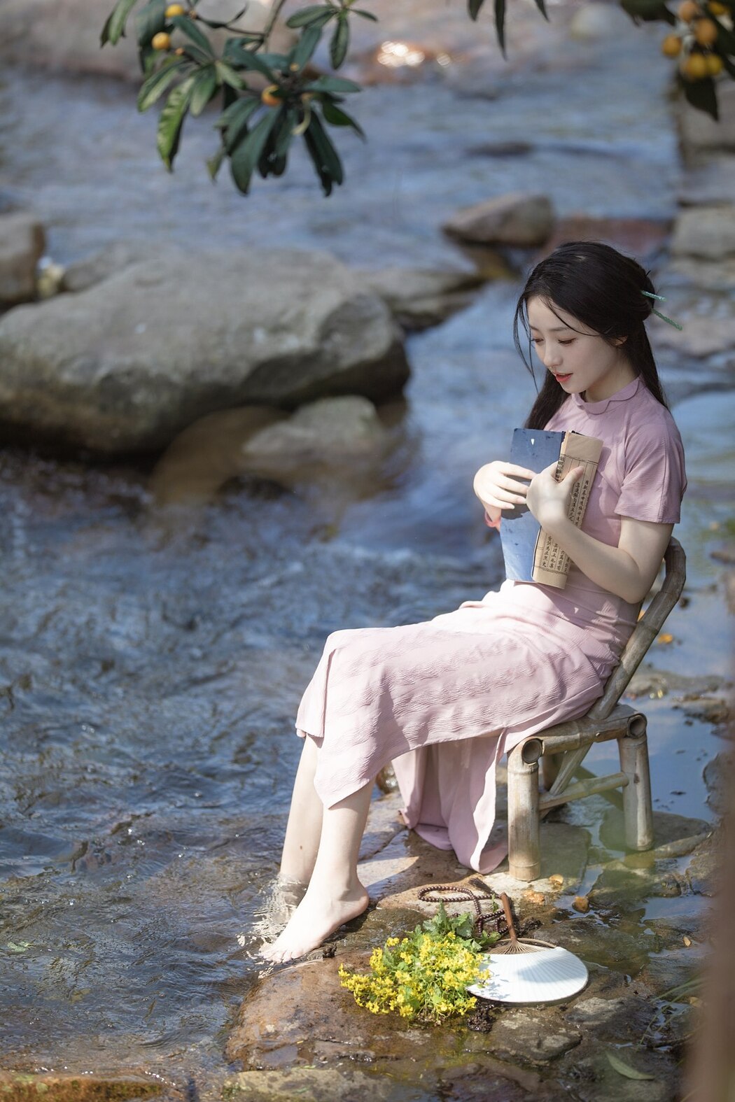 YiTuYu艺图语 Vol.2332 Xiao Wen Nuan Xiang Yao Ge Da Tai Yang