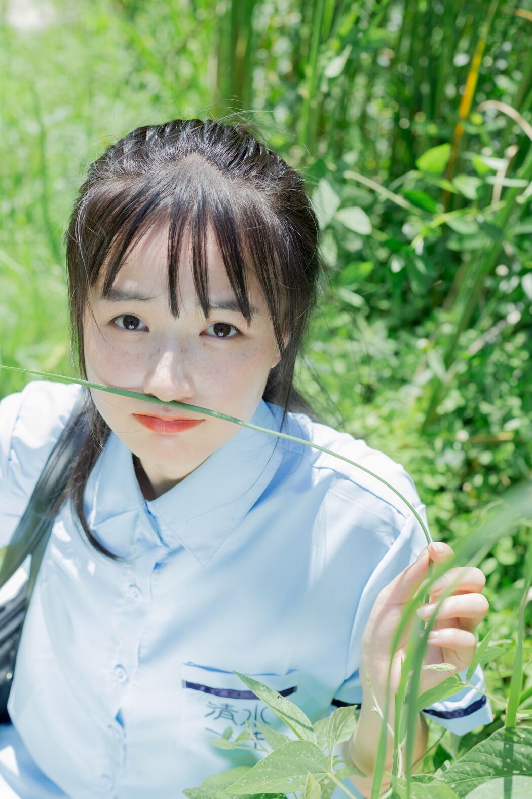 YiTuYu艺图语 Vol.2305 Xiao Yi Mei Mei Cute