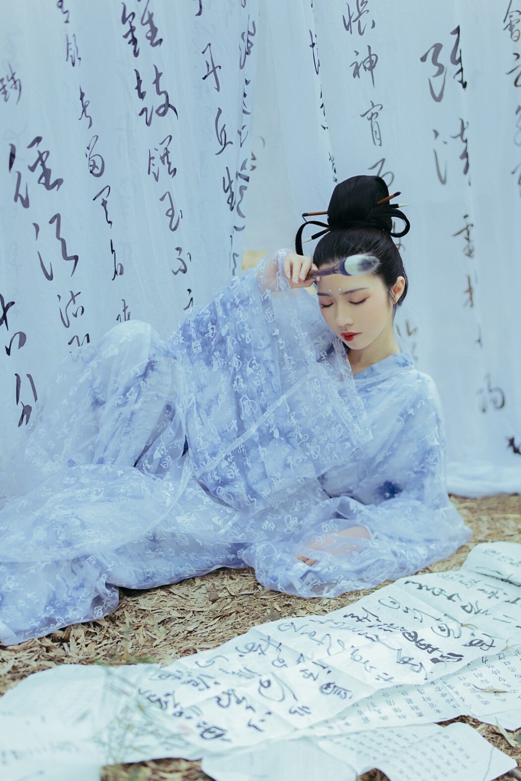 YiTuYu艺图语 Vol.2312 Jun Xin Lan