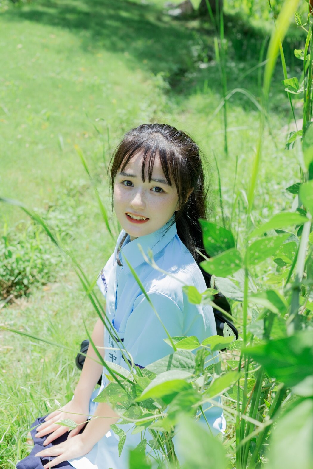 YiTuYu艺图语 Vol.2305 Xiao Yi Mei Mei Cute