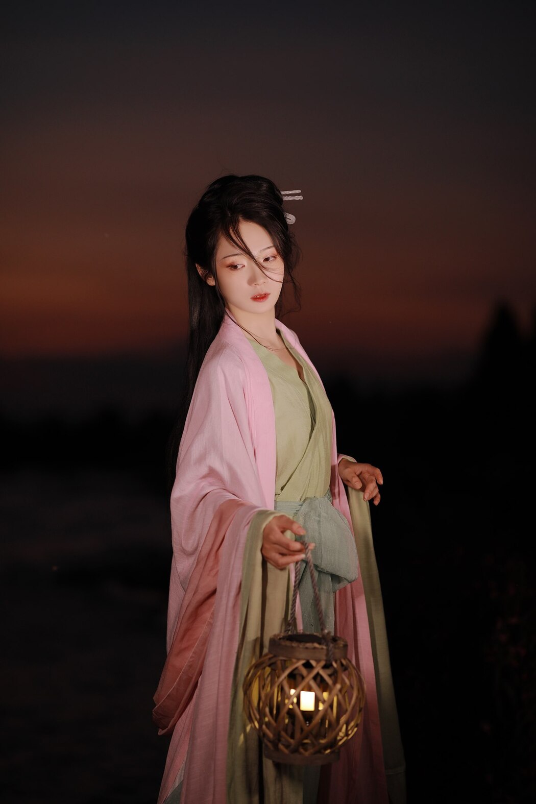 YiTuYu艺图语 Vol.2365 Luo Hua Ren Du Li