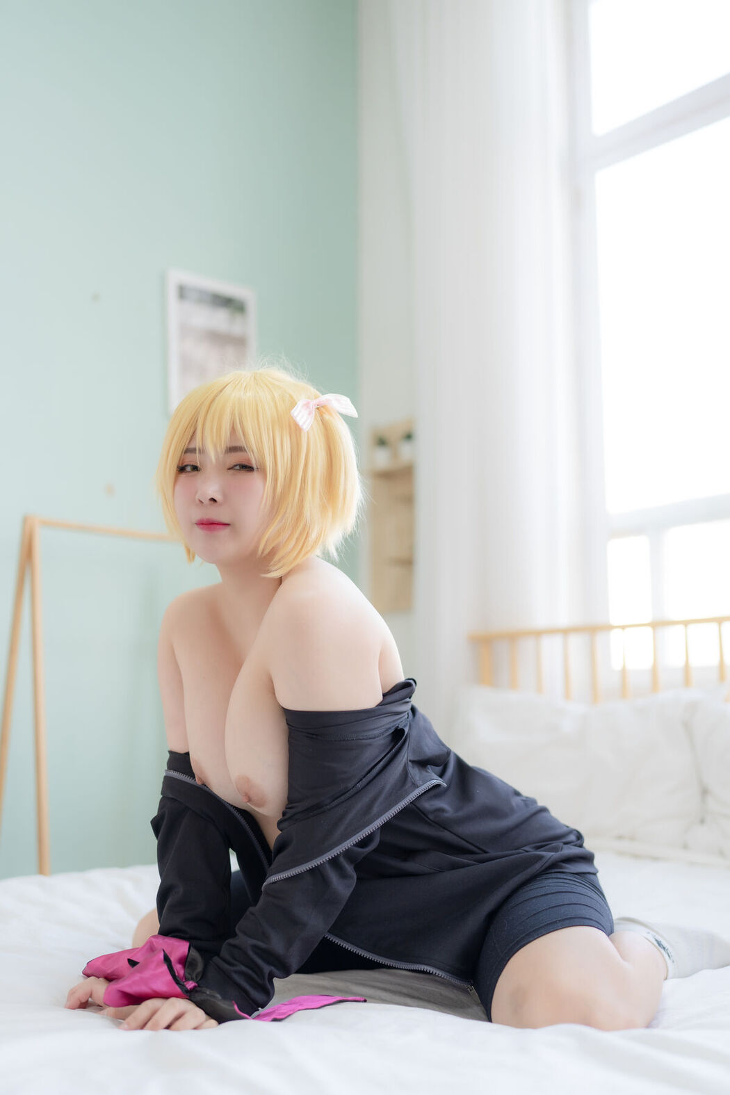 Yuna 유나 &#8211; Yachi