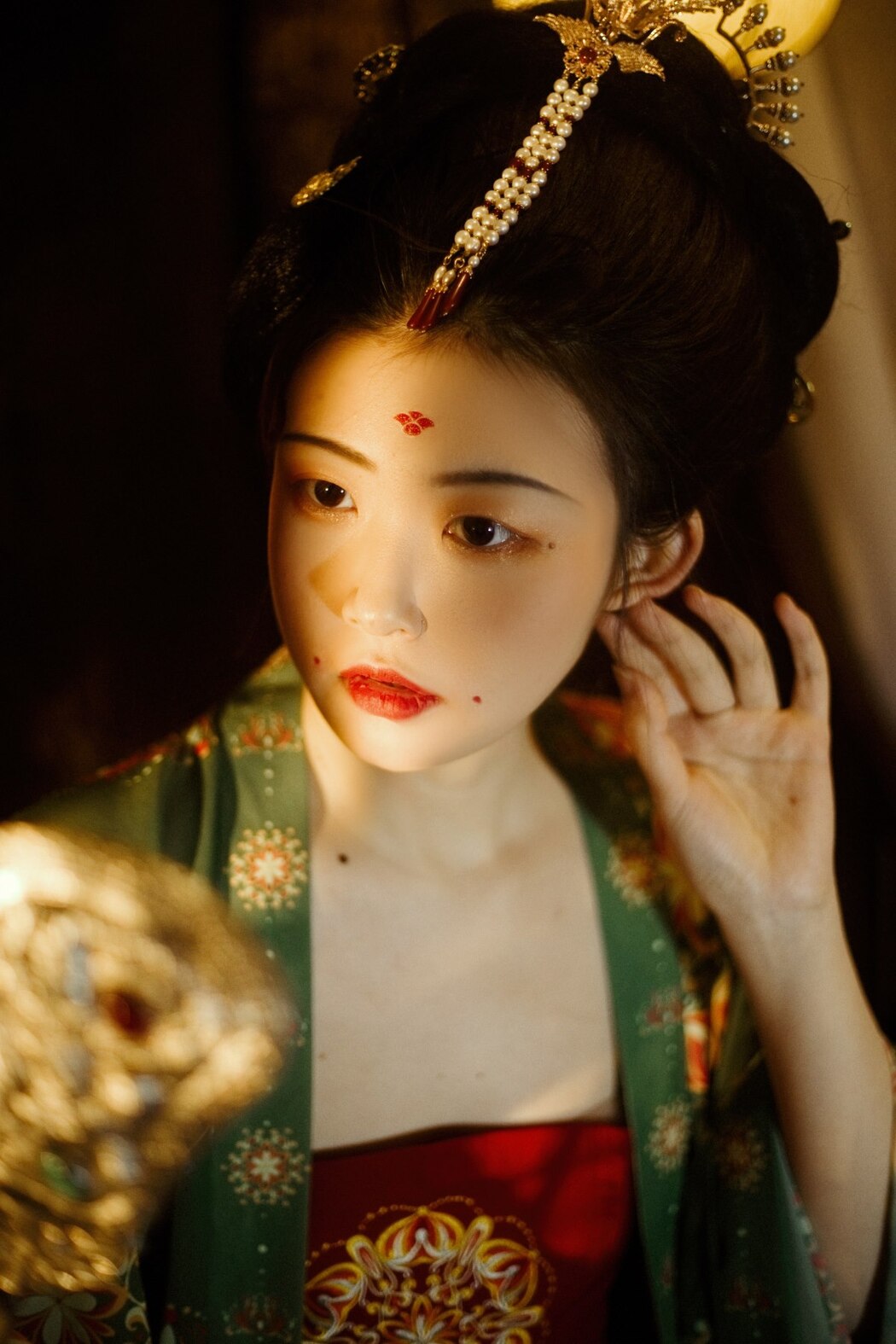 YiTuYu艺图语 Vol.2382 A Jiu