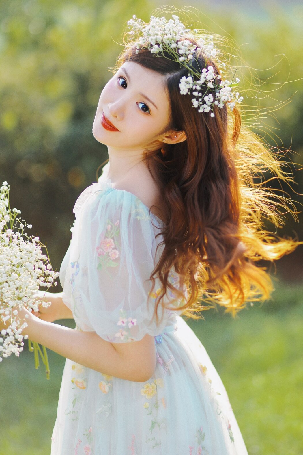 YiTuYu艺图语 Vol.2389 Dian Dong Xiao Zhu Pig