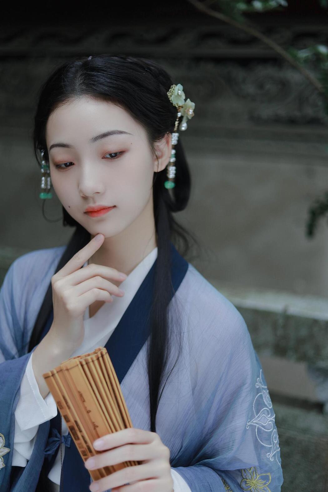 YiTuYu艺图语 Vol.2478 Xiao Dai Tong Xue