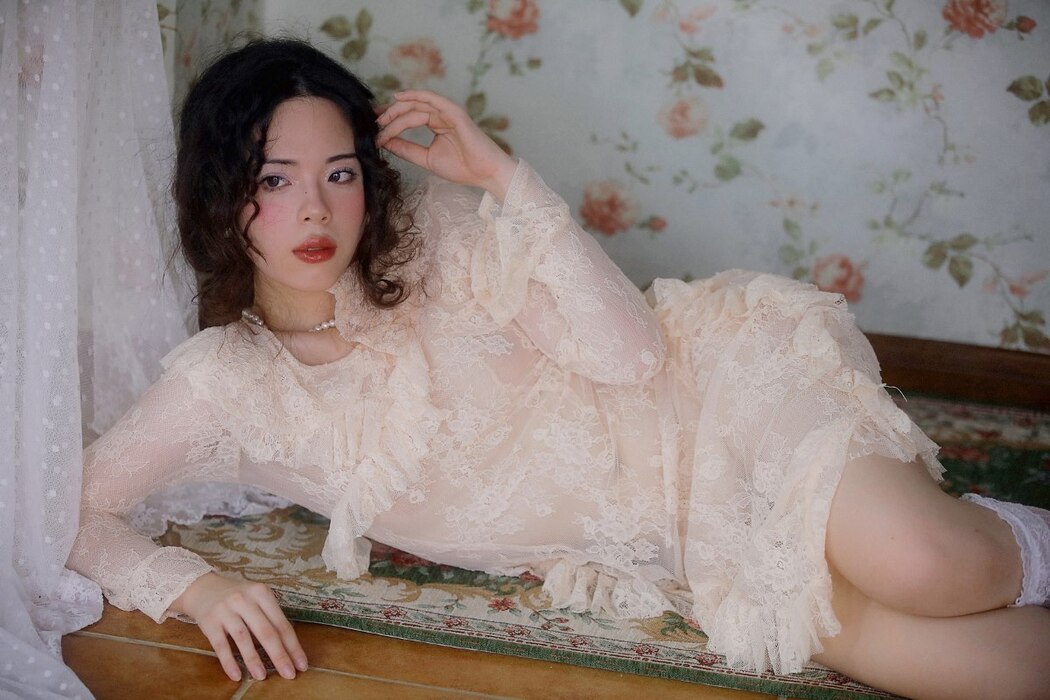 YiTuYu艺图语 Vol.2467 Yi Zhi Qian Qian