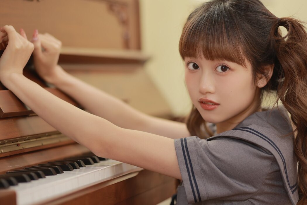 YiTuYu艺图语 Vol.2459 Jin Yu Yu