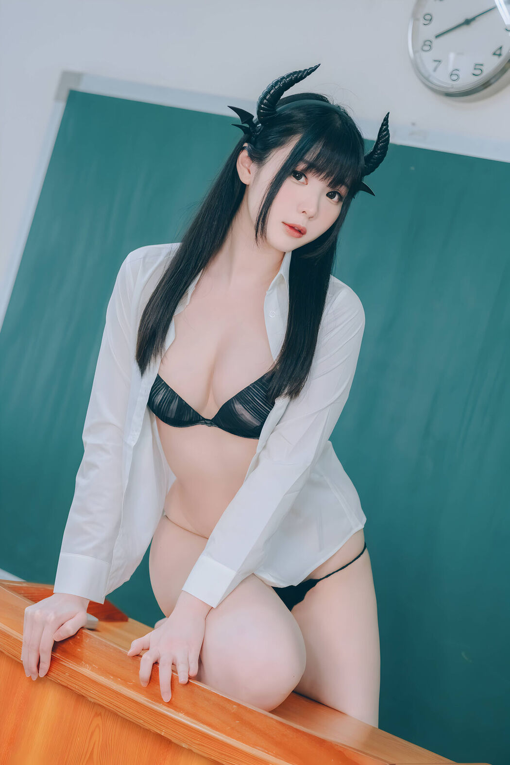 Coser@霜月shimo – DL版写真集 隣のサキュバス霜月さん Vol.01 Part2