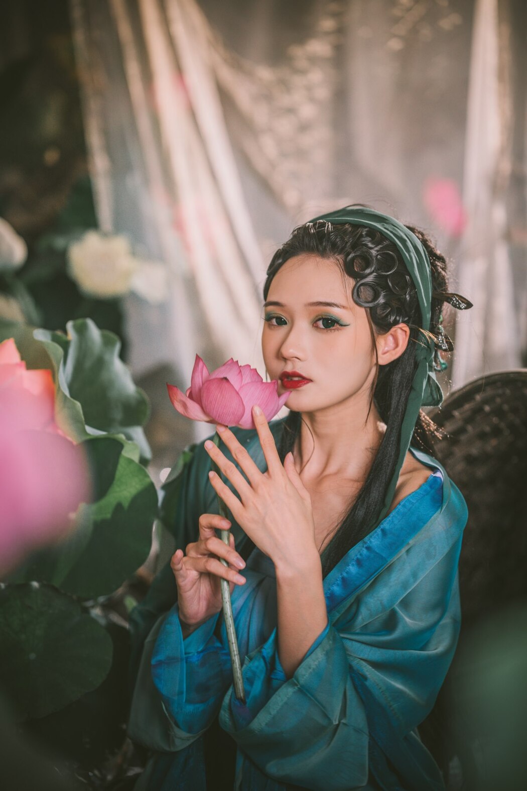 YiTuYu艺图语 Vol.2443 Tu Zi Zzz Bu Chi Hu Luo Bo